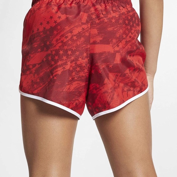 Girls Nike shorts Size M - Picture 2 of 9